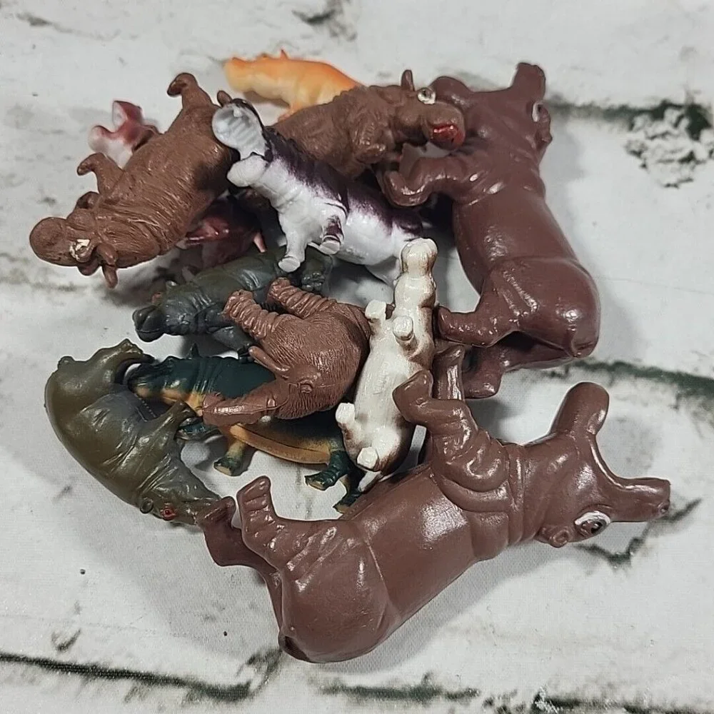 Hippos Hippopotamus Figures Toys Collectibles Lot of‎ 12